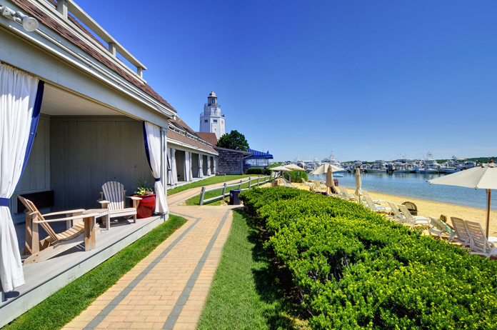 Admiral Beach Bungalow Rooms at the Montauk Yacht Club have private patios that lead to the lakefront beach.