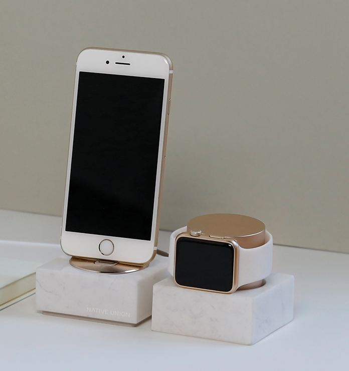 giftguide-native-union-docklightning-marble-edition-charging-station