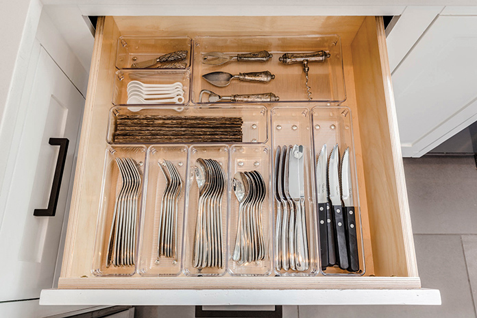 organization kitchen drawer