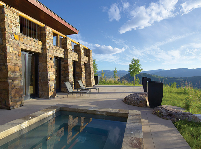 This Jackson Hole resort features stunning views of the Teton and Snake River mountains. 