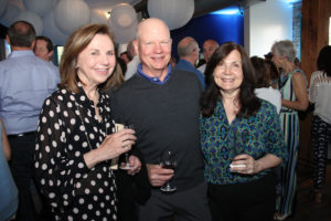 Image of Lorraine Kelly, Derrek & Sylvia Kruizenga