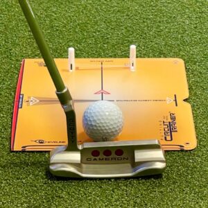 Putting Circuit Trainer for golf